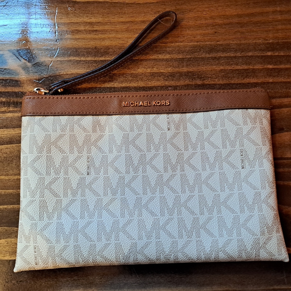 Michael Kors Bag/Wallet